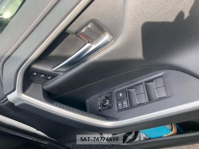 Toyota RAV4 2019-06 8368331-17