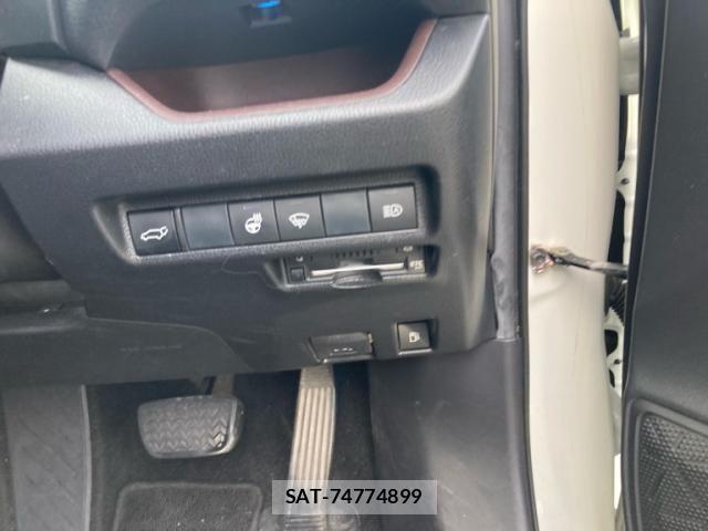 Toyota RAV4 2019-06 8368331-18