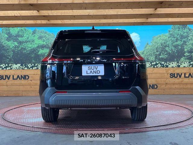 Toyota RAV4 2026-04 8368323-14