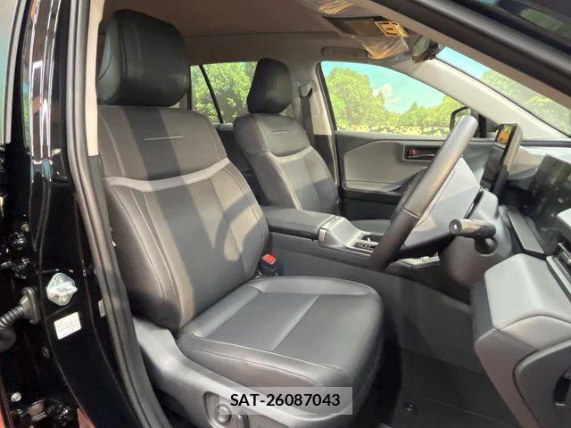 Toyota RAV4 2026-04 8368323-7
