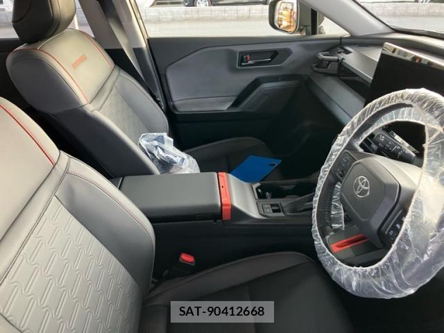 Toyota RAV4 2026-02 8368325-11