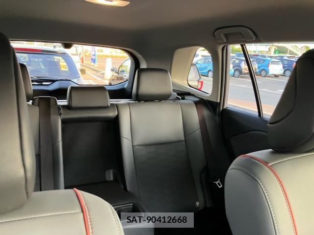 Toyota RAV4 2026-02 8368325-12