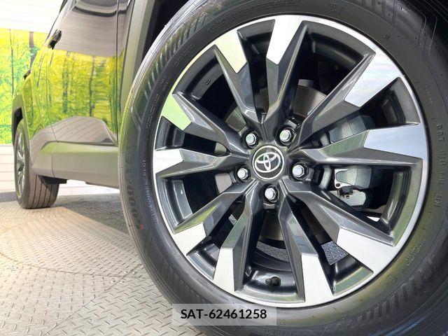 Toyota RAV4 2026-07 8368322-12