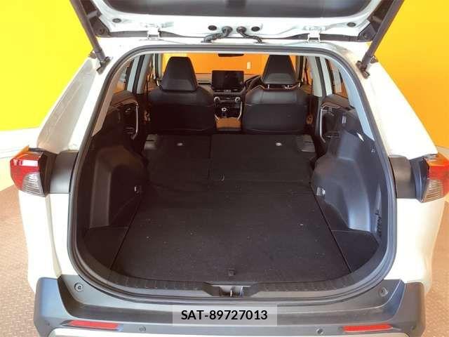 Toyota RAV4 2023-12 8368324-17
