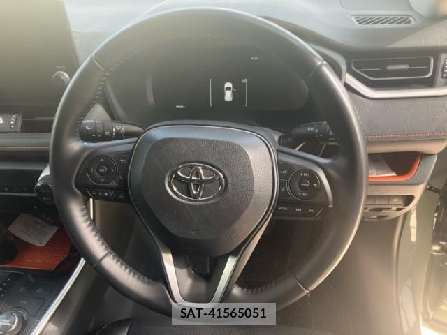 Toyota RAV4 2023-02 8368326-14