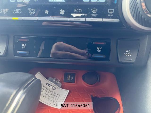 Toyota RAV4 2023-02 8368326-24
