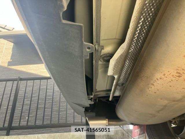 Toyota RAV4 2023-02 8368326-28