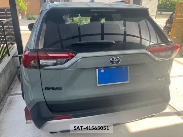 Toyota RAV4 2023-02 8368326-4