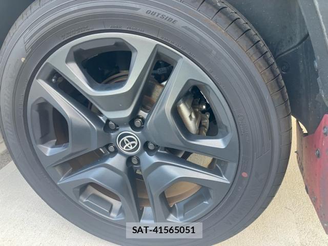 Toyota RAV4 2023-02 8368326-8