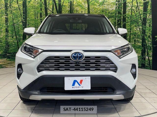 Toyota RAV4 2021-09 8368328-13