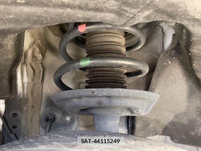 Toyota RAV4 2021-09 8368328-19