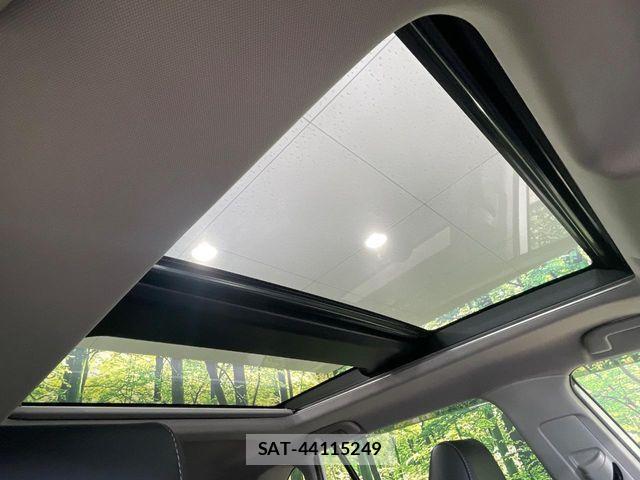 Toyota RAV4 2021-09 8368328-2