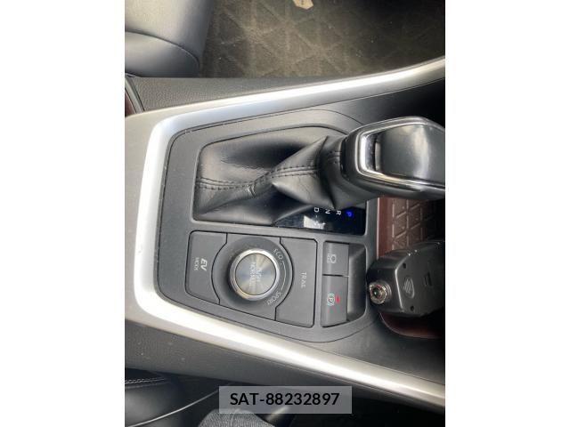 Toyota RAV4 2019-12 8372114-17