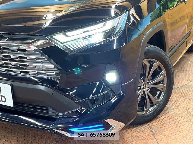 Toyota RAV4 2022-02 8372113-11