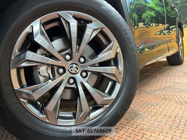 Toyota RAV4 2022-02 8372113-12