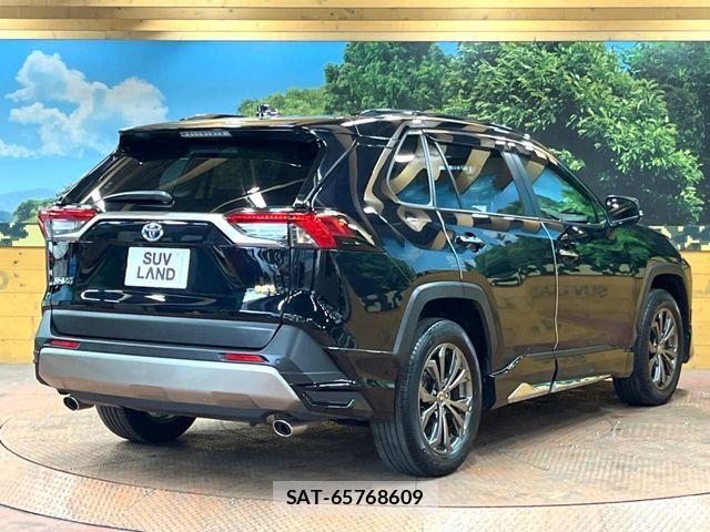 Toyota RAV4 2022-02 8372113-16