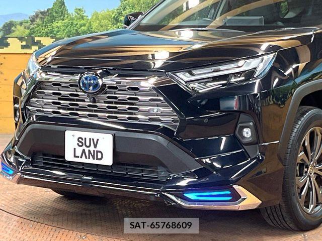 Toyota RAV4 2022-02 8372113-2