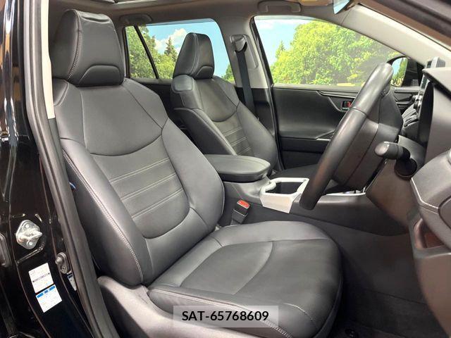 Toyota RAV4 2022-02 8372113-7