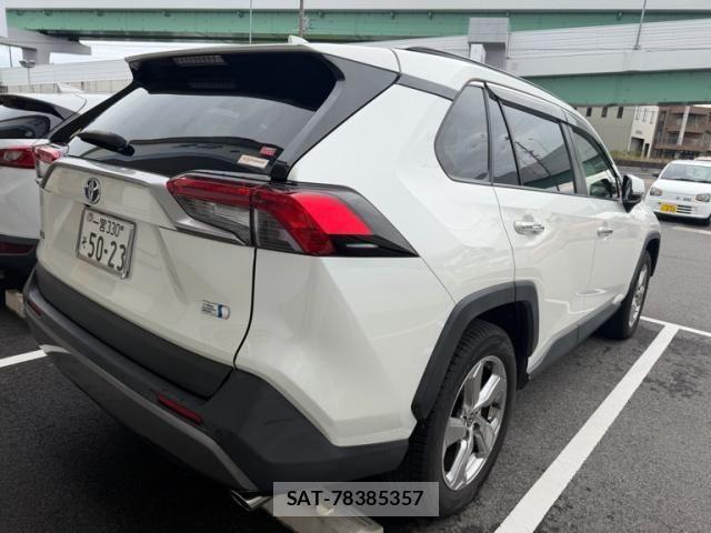 Toyota RAV4 2021-10 8414673-1