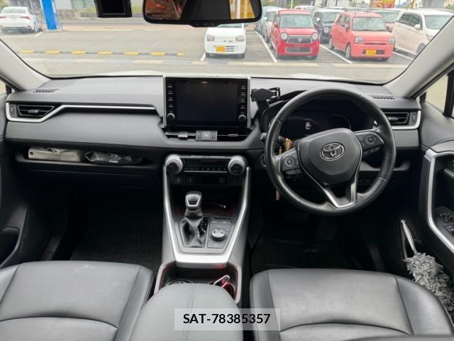 Toyota RAV4 2021-10 8414673-4