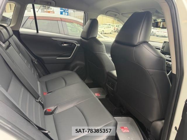 Toyota RAV4 2021-10 8414673-6
