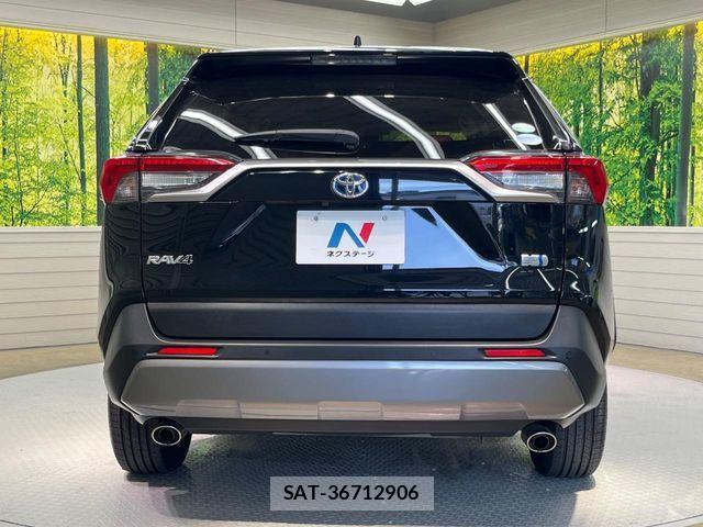 Toyota RAV4 2019-09 8438792-14
