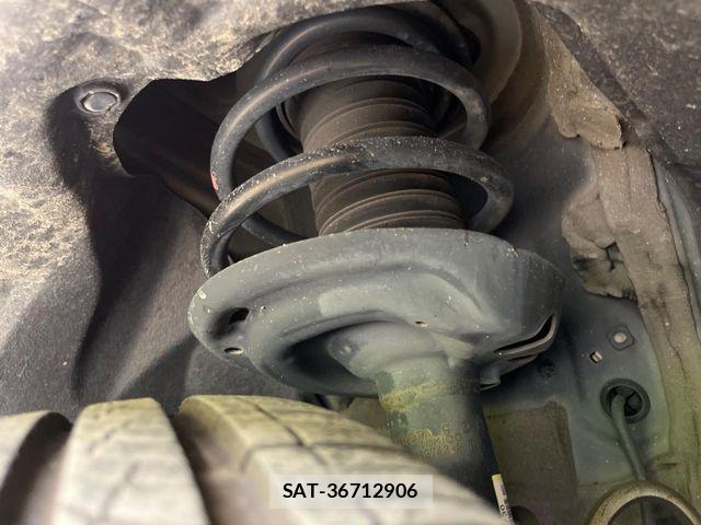 Toyota RAV4 2019-09 8438792-19