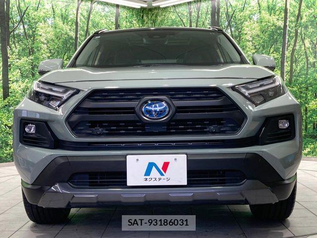 Toyota RAV4 2022-11 8438390-13