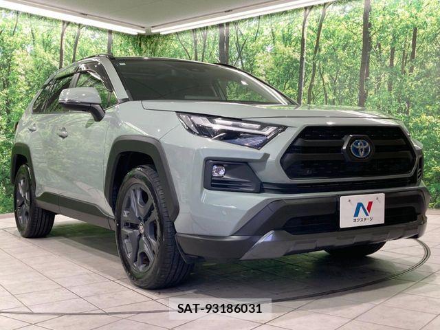 Toyota RAV4 2022-11 8438390-15