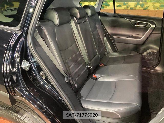 Toyota RAV4 2021-04 8458300-9