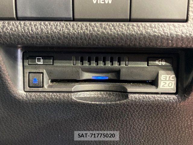 Toyota RAV4 2021-04 8458300-4
