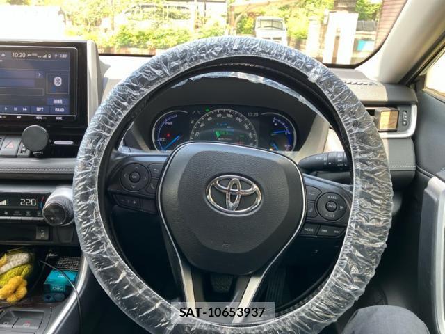 Toyota RAV4 2019-09 8458302-15