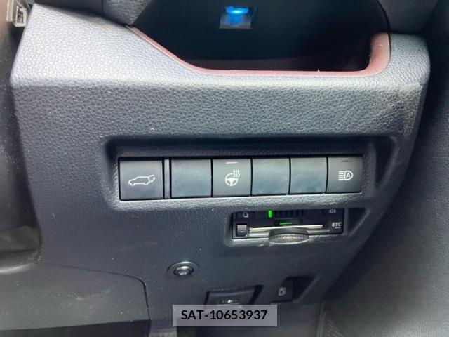Toyota RAV4 2019-09 8458302-17
