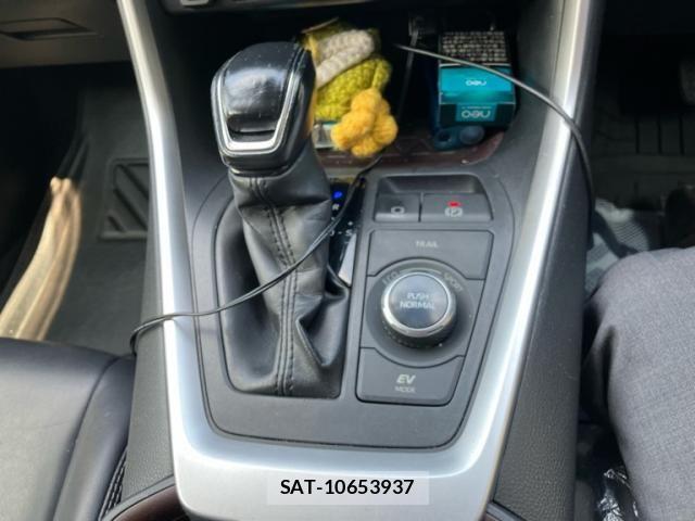 Toyota RAV4 2019-09 8458302-18