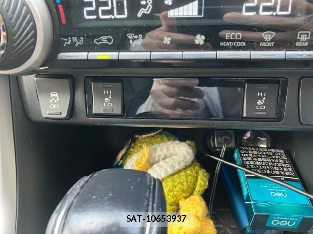 Toyota RAV4 2019-09 8458302-22