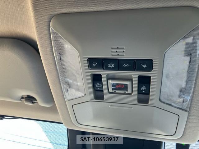 Toyota RAV4 2019-09 8458302-24