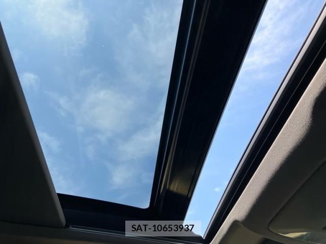 Toyota RAV4 2019-09 8458302-26
