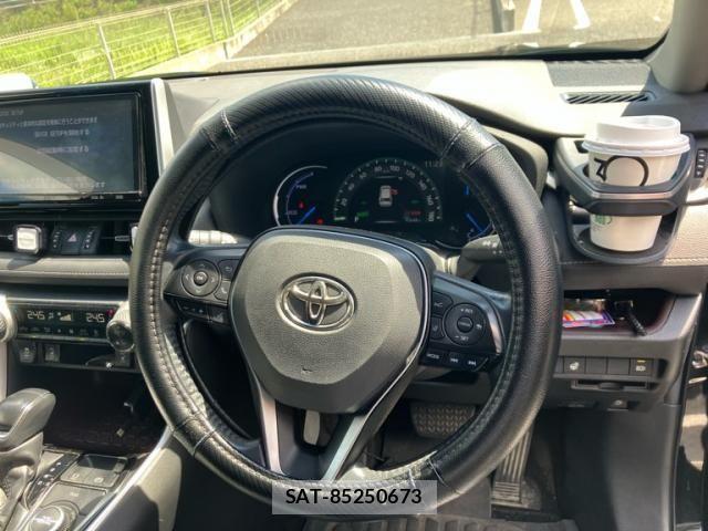 Toyota RAV4 2019-06 8458301-13