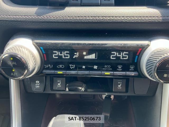 Toyota RAV4 2019-06 8458301-17