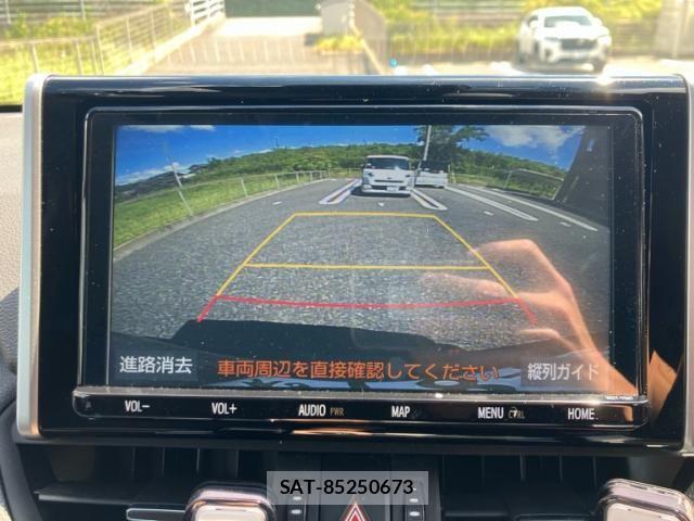 Toyota RAV4 2019-06 8458301-19