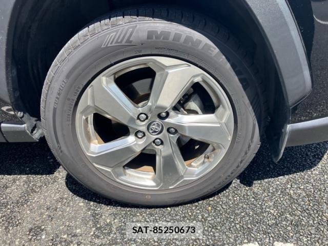 Toyota RAV4 2019-06 8458301-4