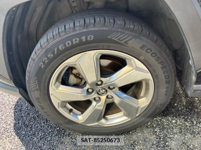 Toyota RAV4 2019-06 8458301-7