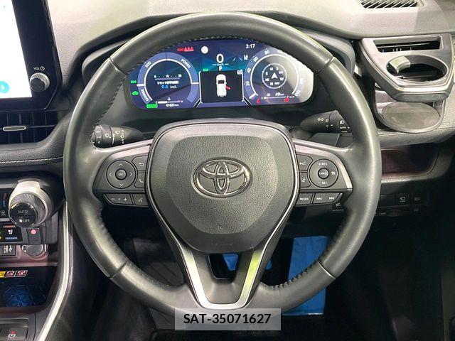 Toyota RAV4 2023-03 8458298-10