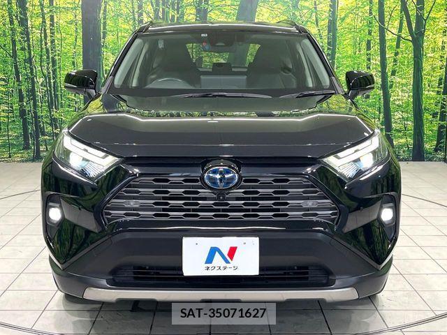 Toyota RAV4 2023-03 8458298-13