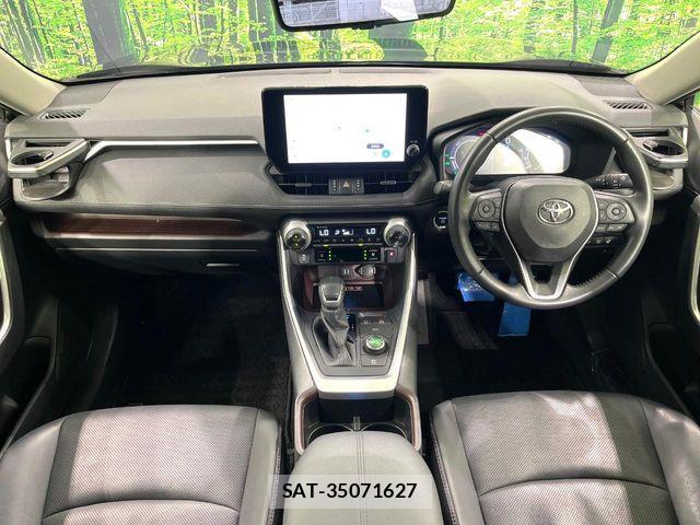 Toyota RAV4 2023-03 8458298-1