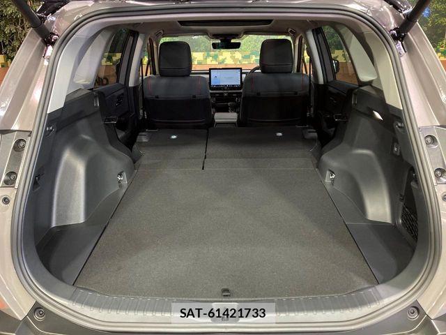 Toyota RAV4 2026-04 8458293-10