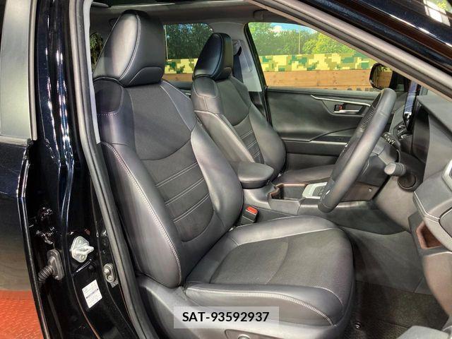 Toyota RAV4 2024-09 8458299-7