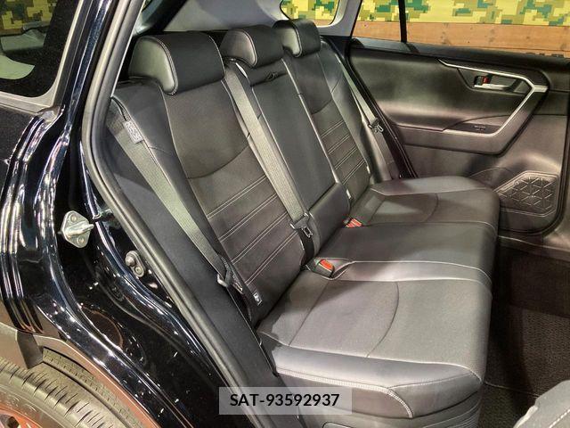 Toyota RAV4 2024-09 8458299-8