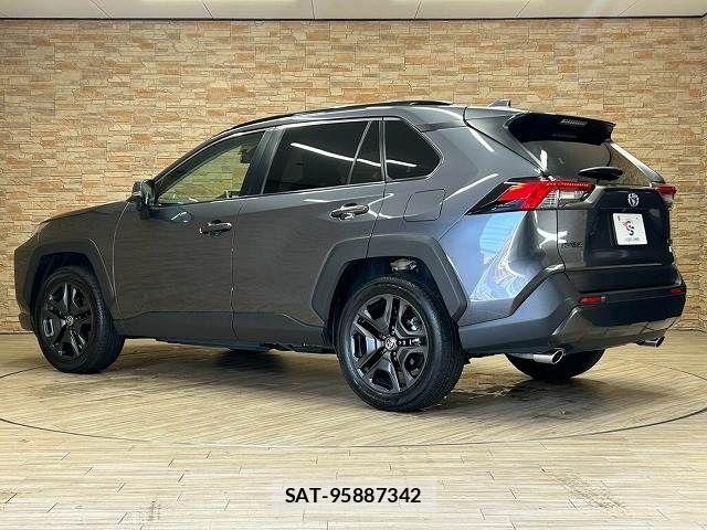Toyota RAV4 2022-02 8486020-16