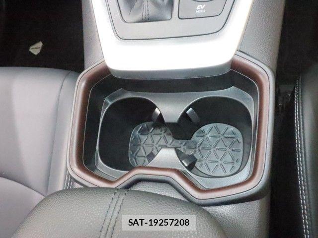 Toyota RAV4 2020-06 8526968-25